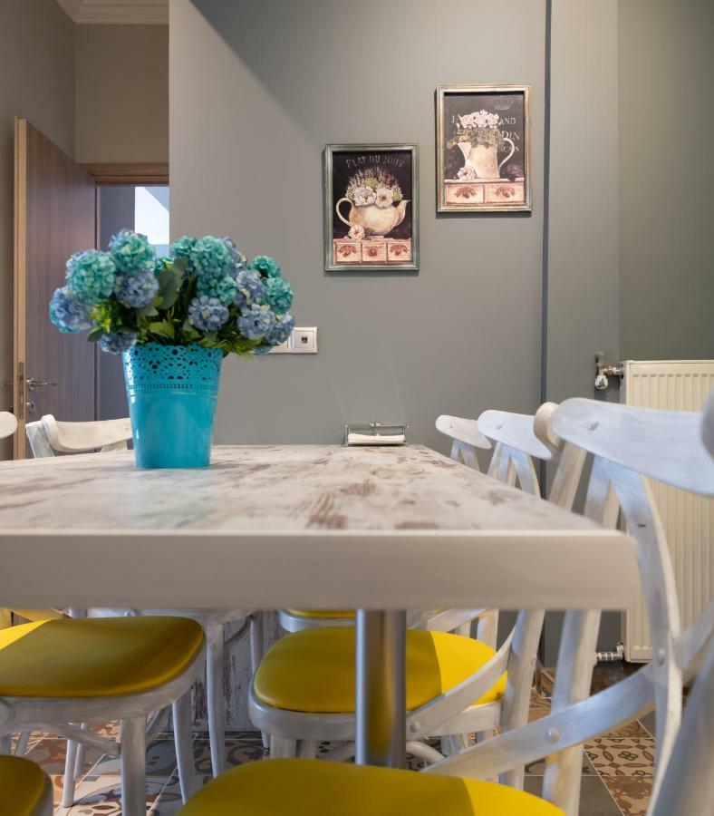 Апартаменты Modern & Stylish Apt At The Heart Of Афины Экстерьер фото