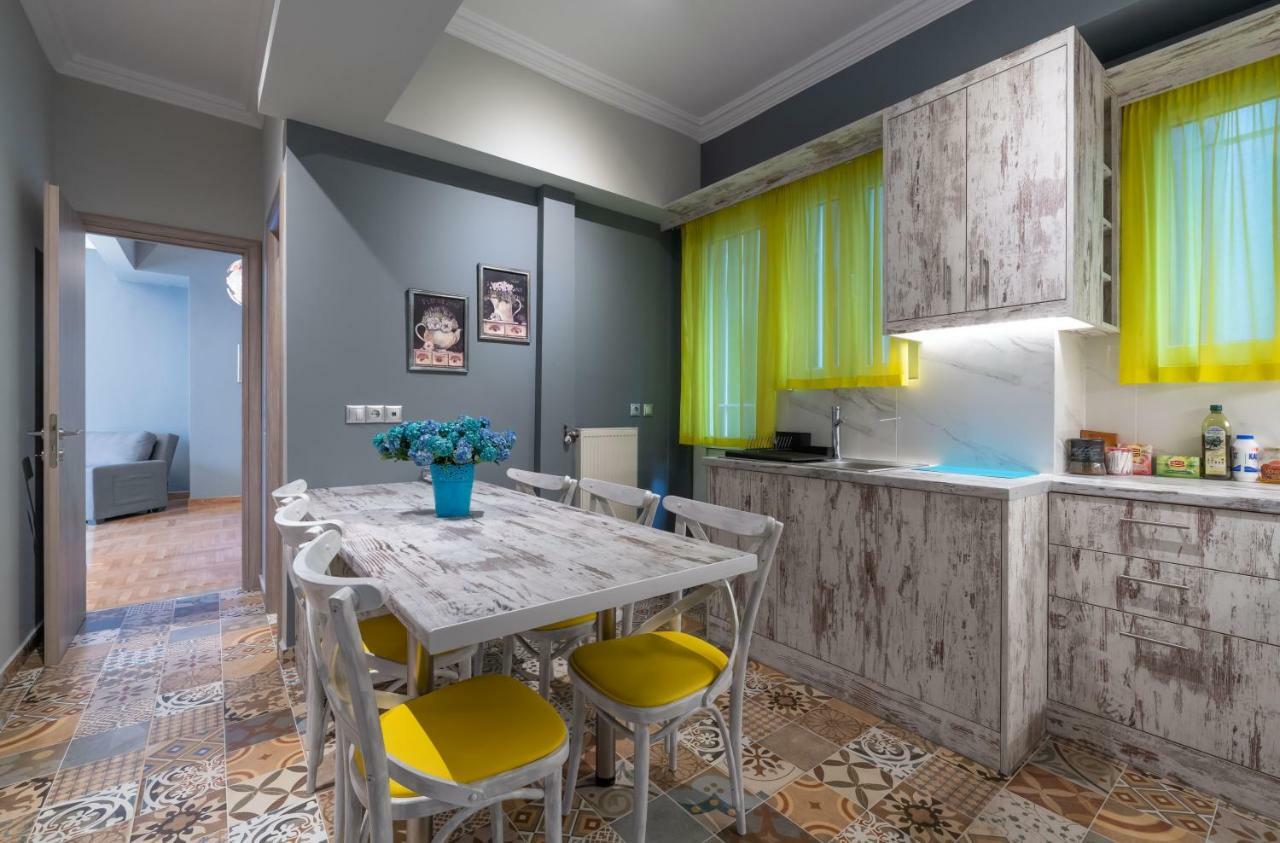 Апартаменты Modern & Stylish Apt At The Heart Of Афины Экстерьер фото