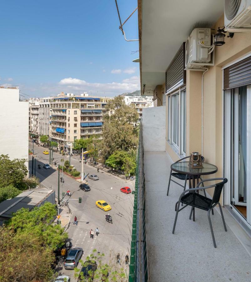 Апартаменты Modern & Stylish Apt At The Heart Of Афины Экстерьер фото
